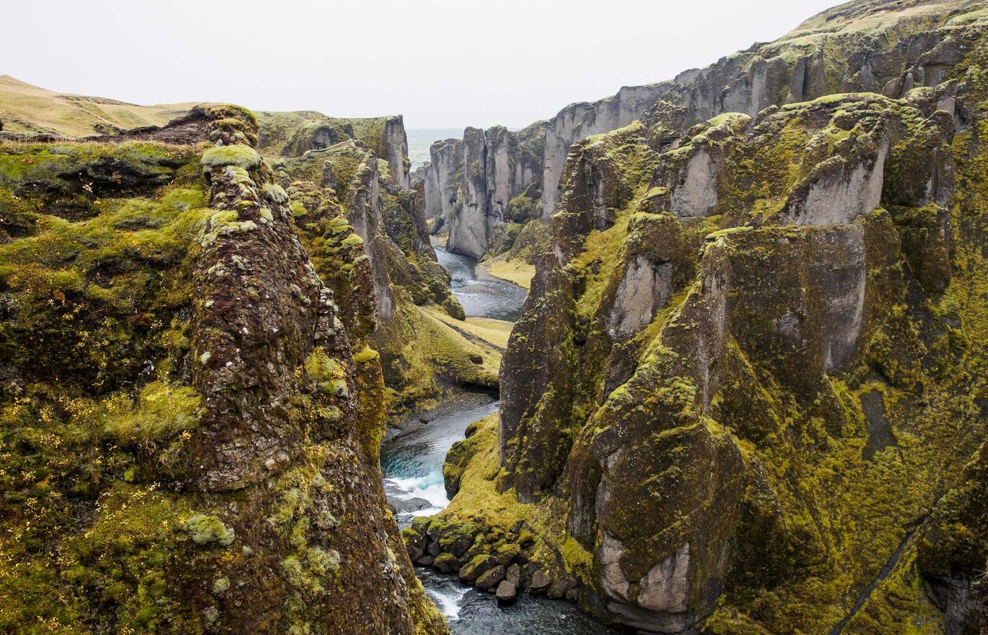 Het team van glencadia.net in overleg